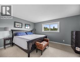 1409 Springfield Road, Kelowna, BC V1Y5V2 Photo 11