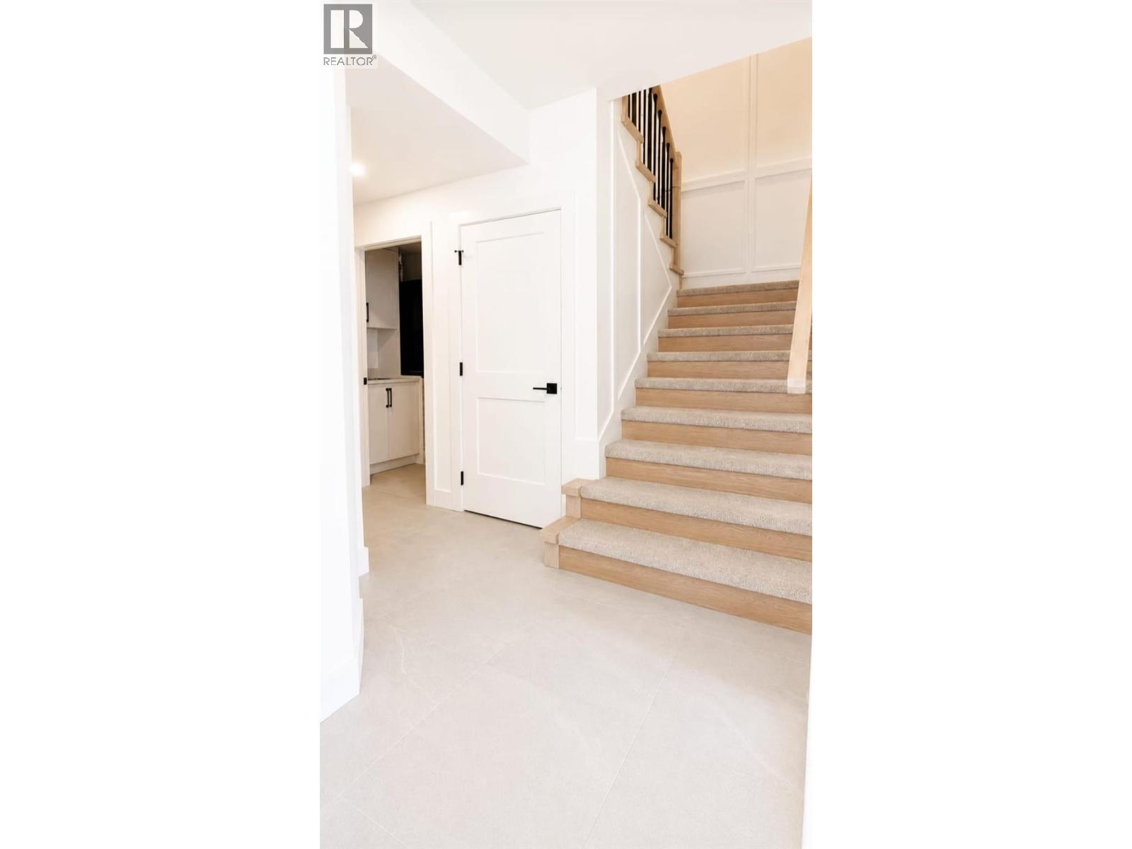 #1 304 Sumac Road - 31