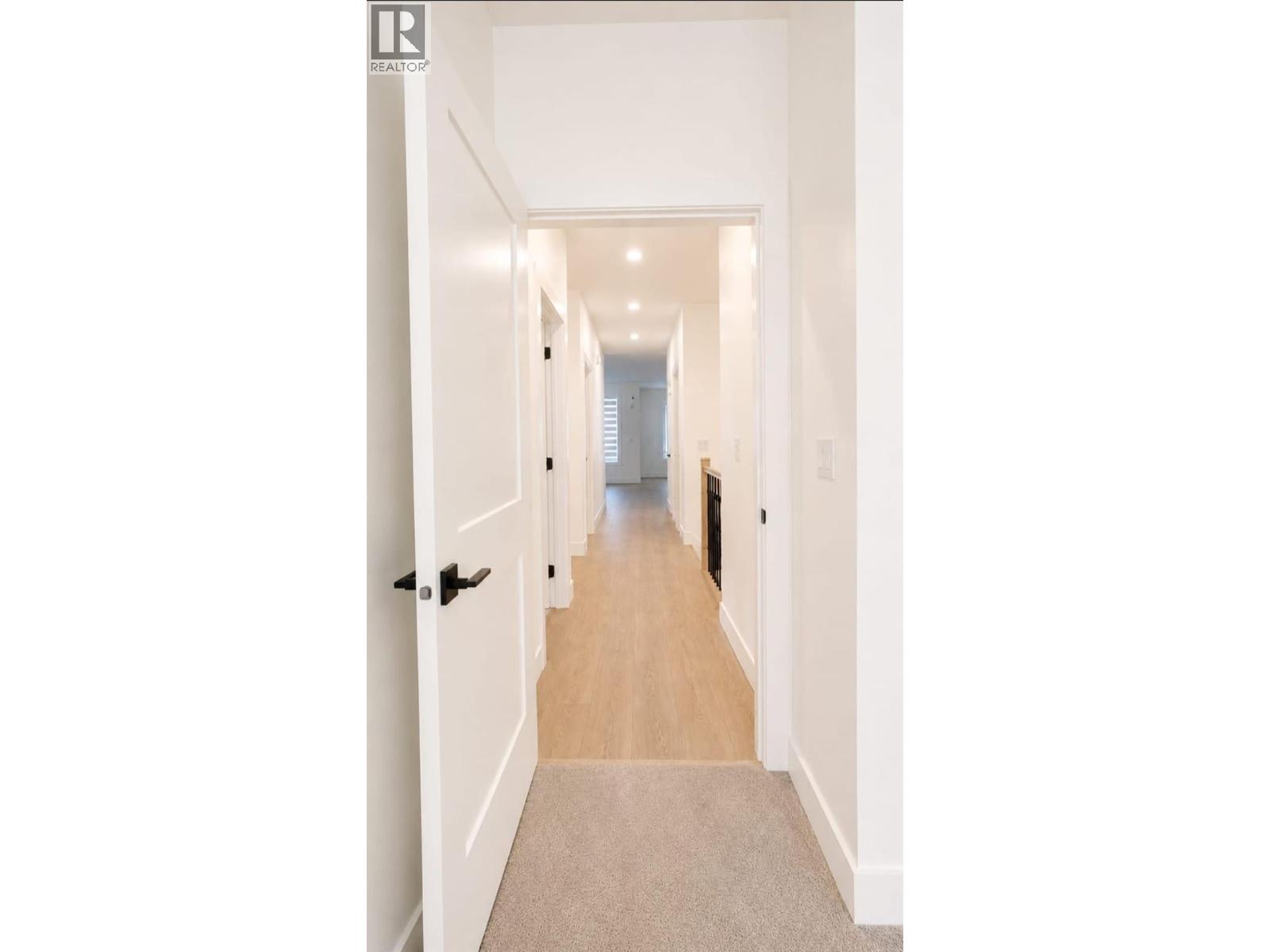 #1 304 Sumac Road - 23
