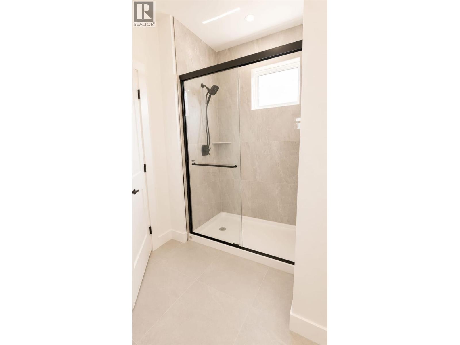 #1 304 Sumac Road - Image 36