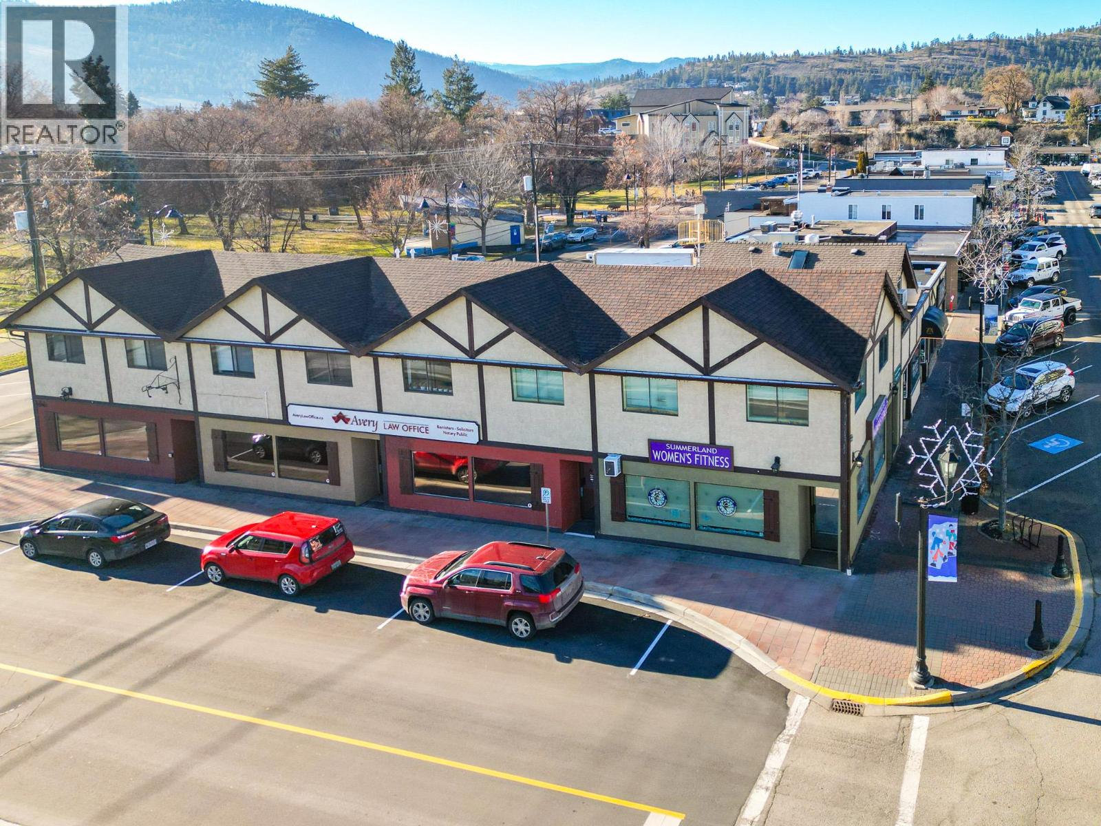 9901 Main Street, Summerland
