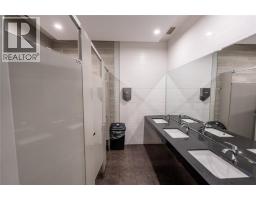 1249 London Road, Sarnia, ON N7S1P3 Photo 15