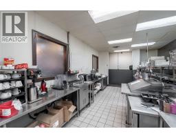 1249 London Road, Sarnia, ON N7S1P3 Photo 19