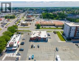 1249 London Road, Sarnia, ON N7S1P3 Photo 33