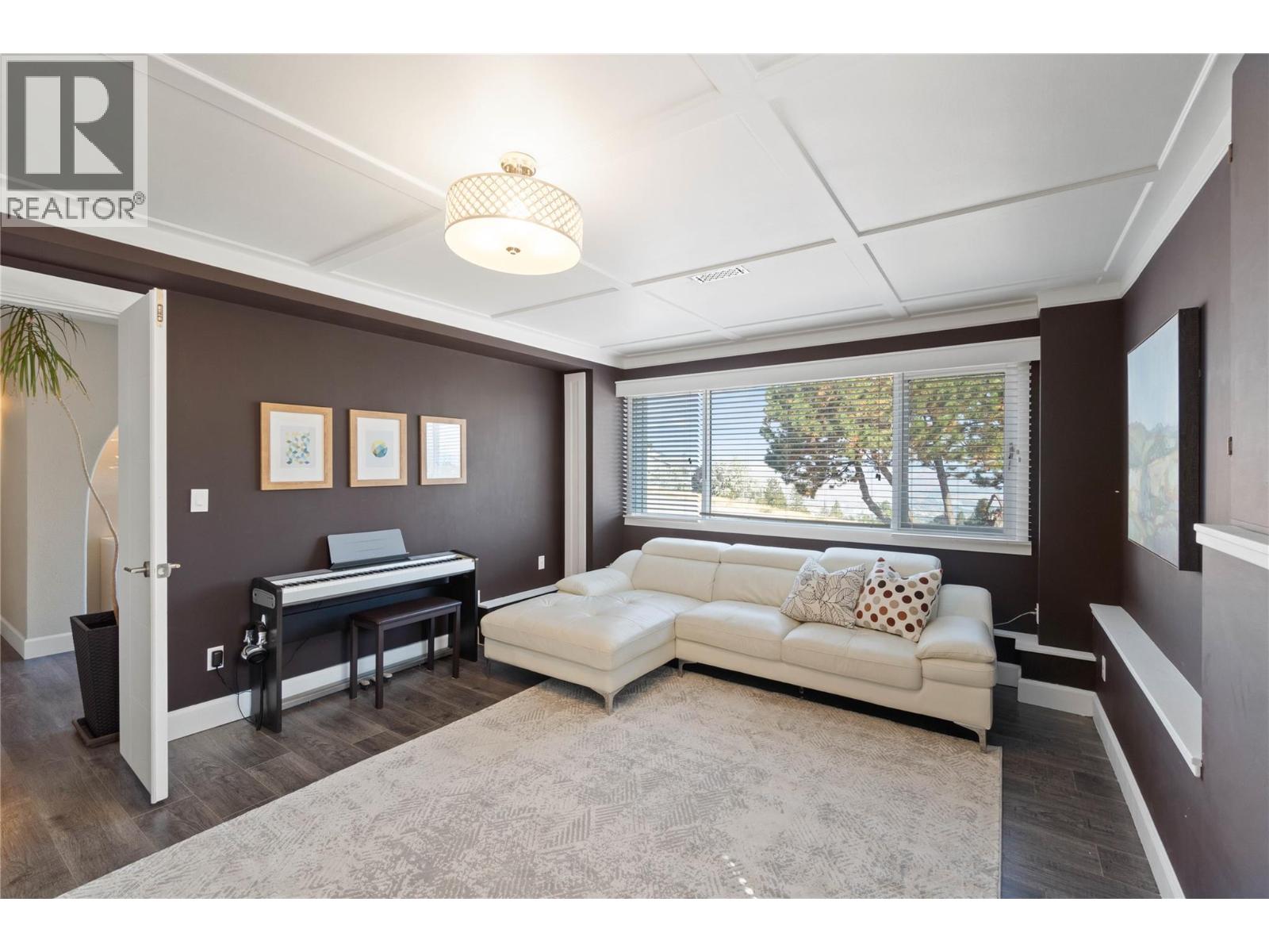 961 GREYSTONE Crescent - Image 28