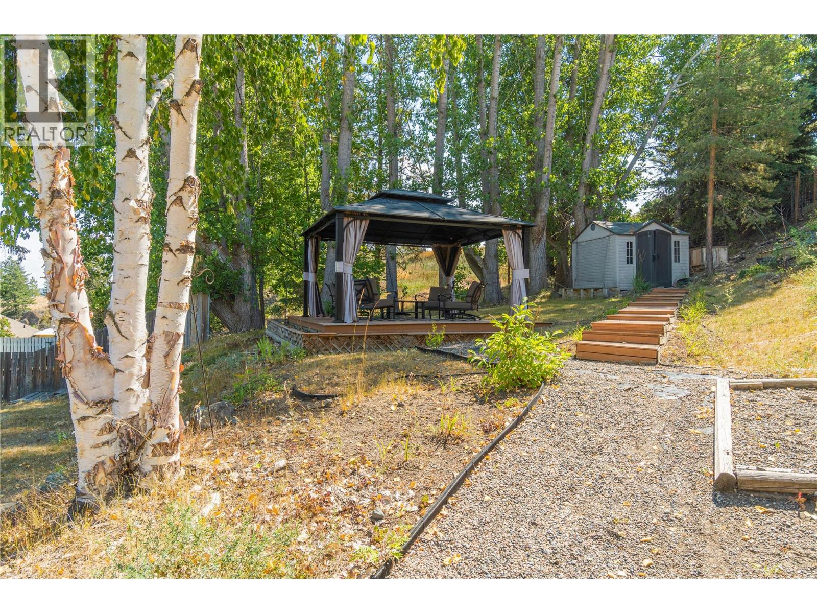 961 GREYSTONE Crescent - Image 34