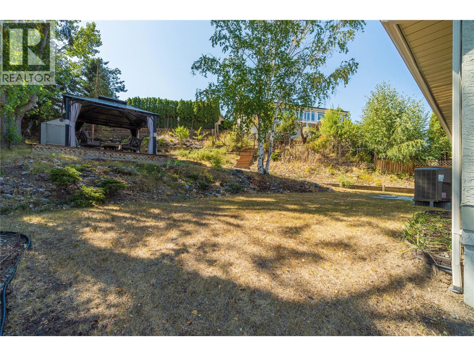 961 GREYSTONE Crescent - Image 35