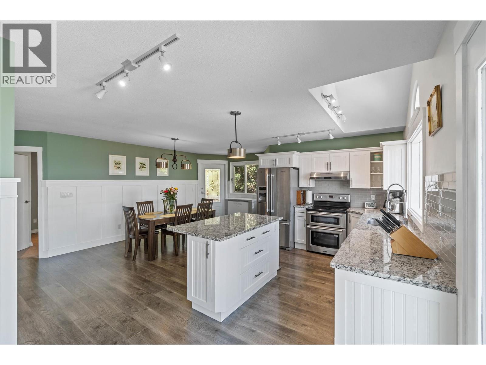 961 GREYSTONE Crescent - Image 5