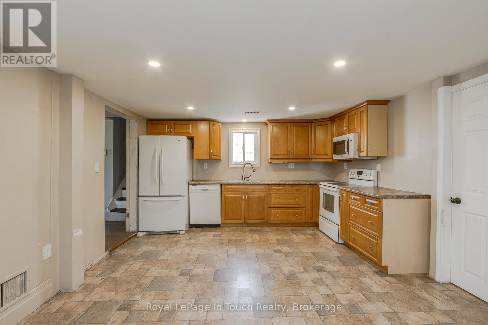 397 WILLIAM STREET - Image 11