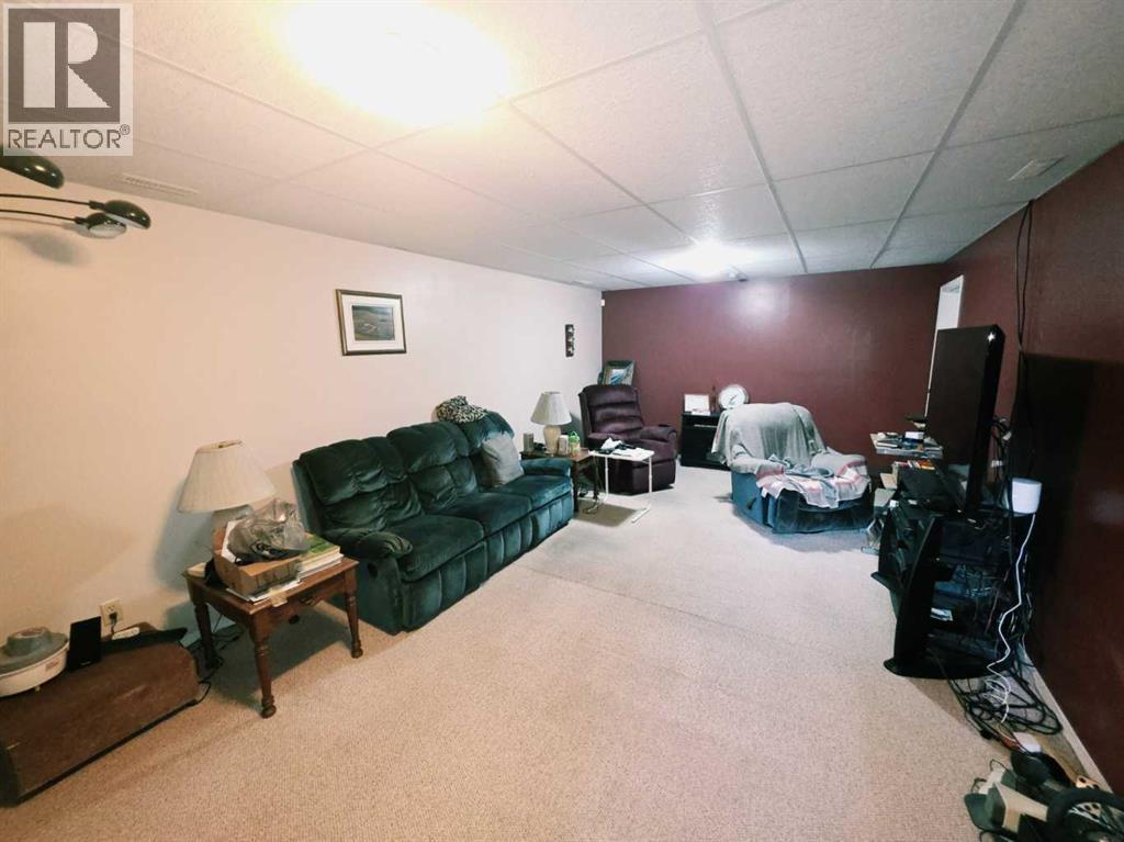 5402 53 Street - Image 15