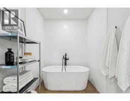 1004, 1107 Gladstone Road NW - photo 17