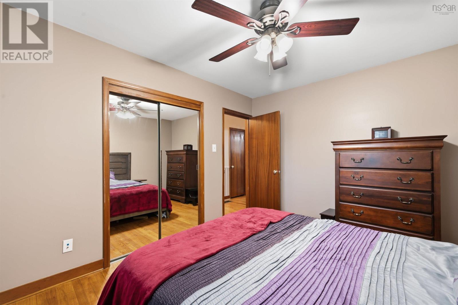 Property 27 of 49 of 8 Windward Avenue