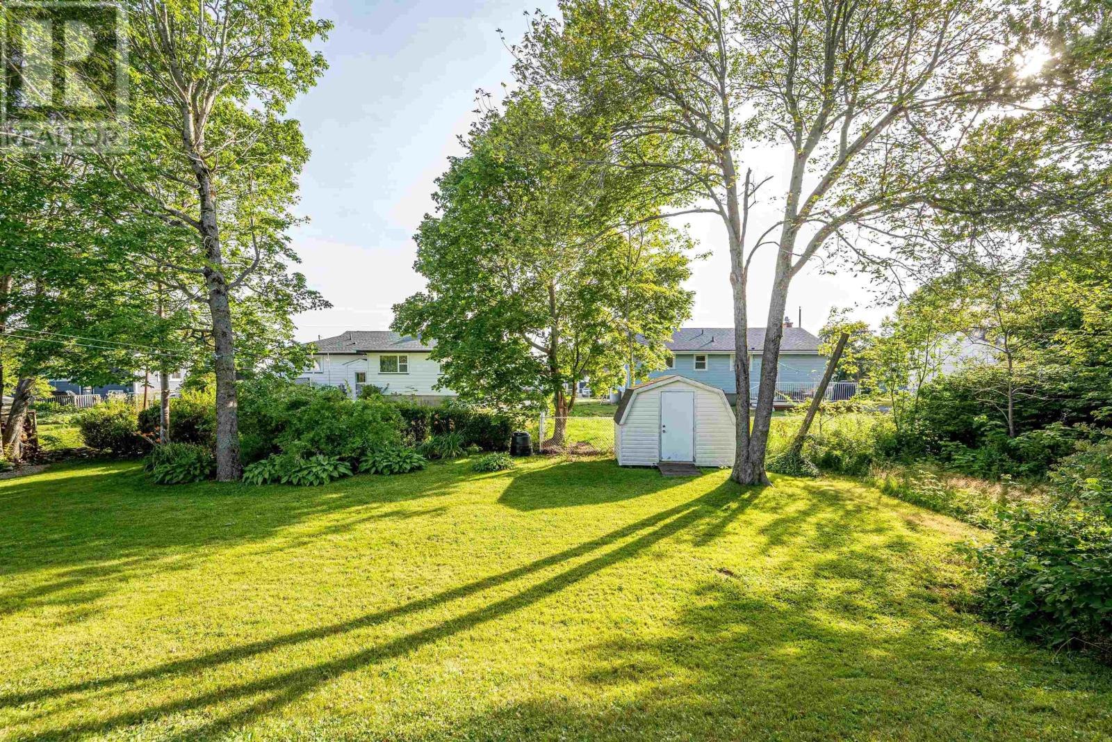 Property 48 of 49 of 8 Windward Avenue