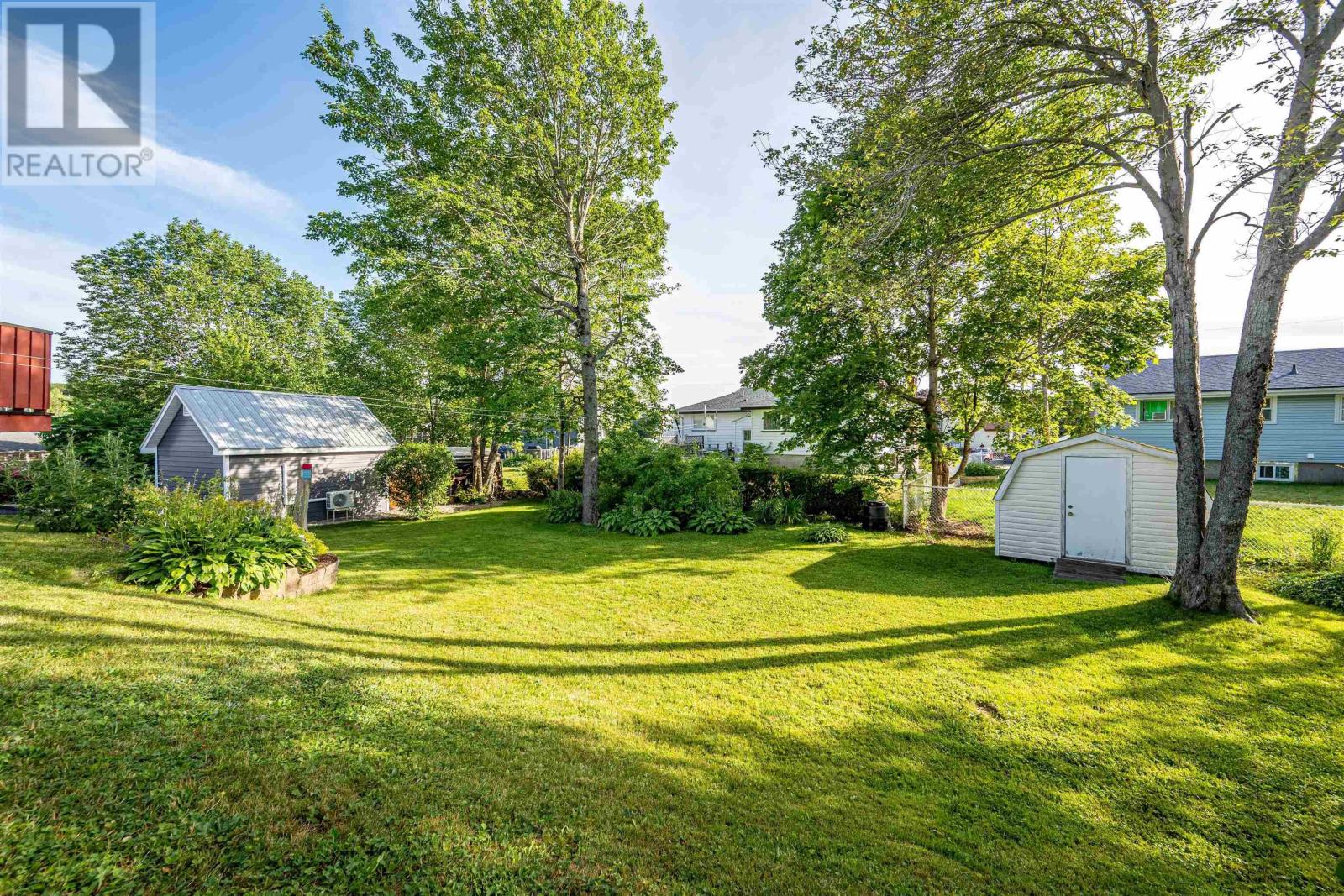 Property 46 of 49 of 8 Windward Avenue