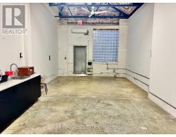 135 - 163 Sterling Road, Toronto, ON M6R2B2 Photo 6