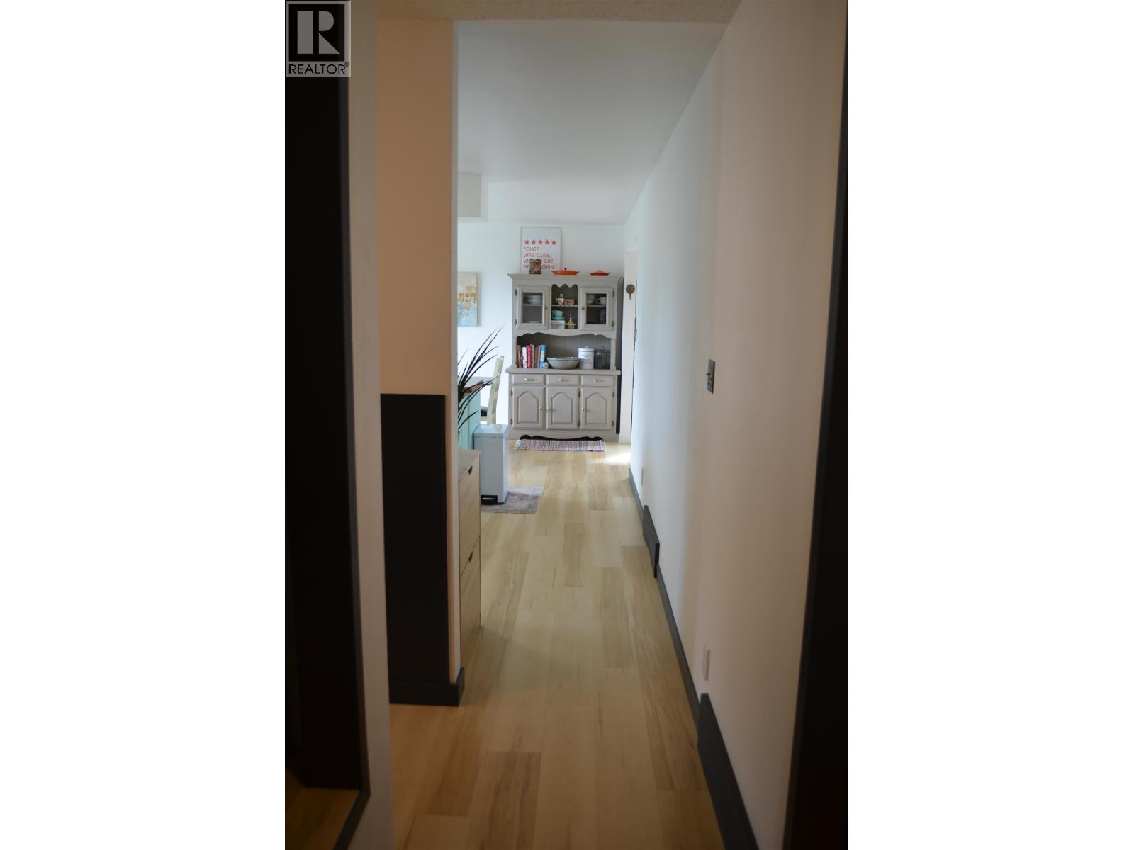 9404 84 STREET - 13