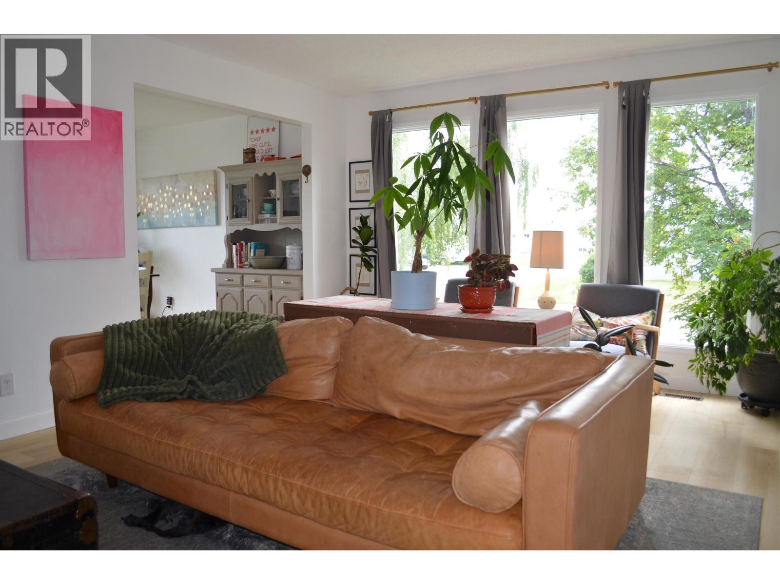 9404 84 STREET - Image 9