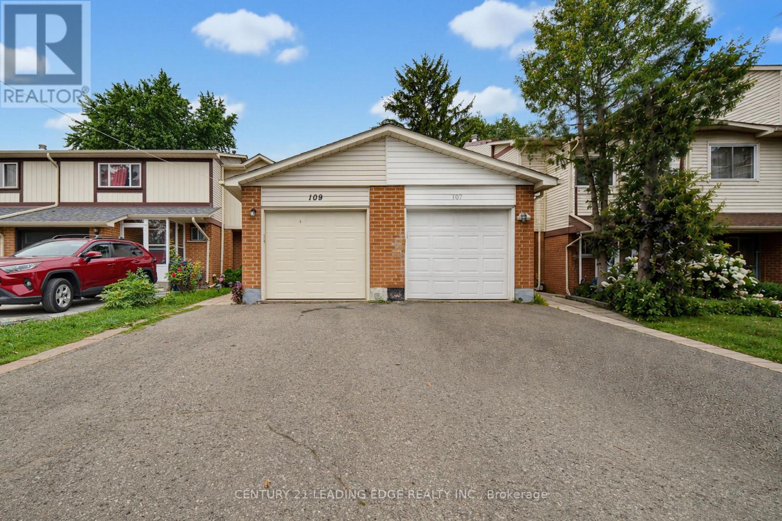 109 PHALEN CRESCENT - 1