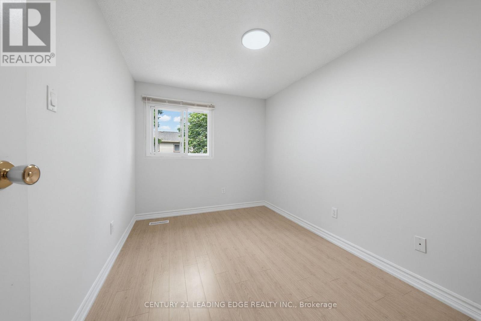 109 PHALEN CRESCENT - 21