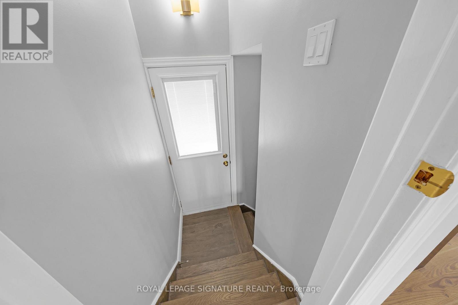 118 REXLEIGH DRIVE - Image 26