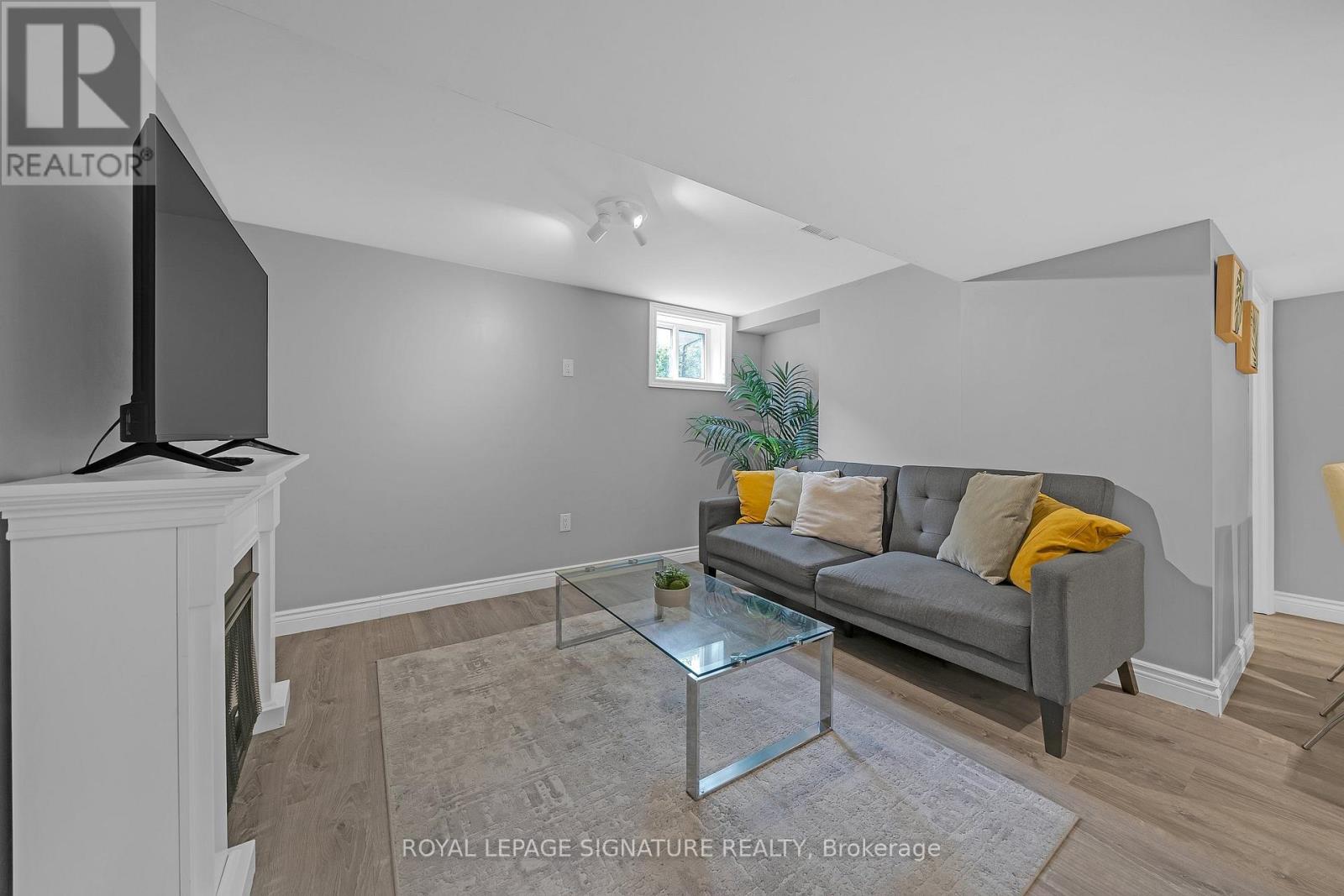 118 REXLEIGH DRIVE - Image 30