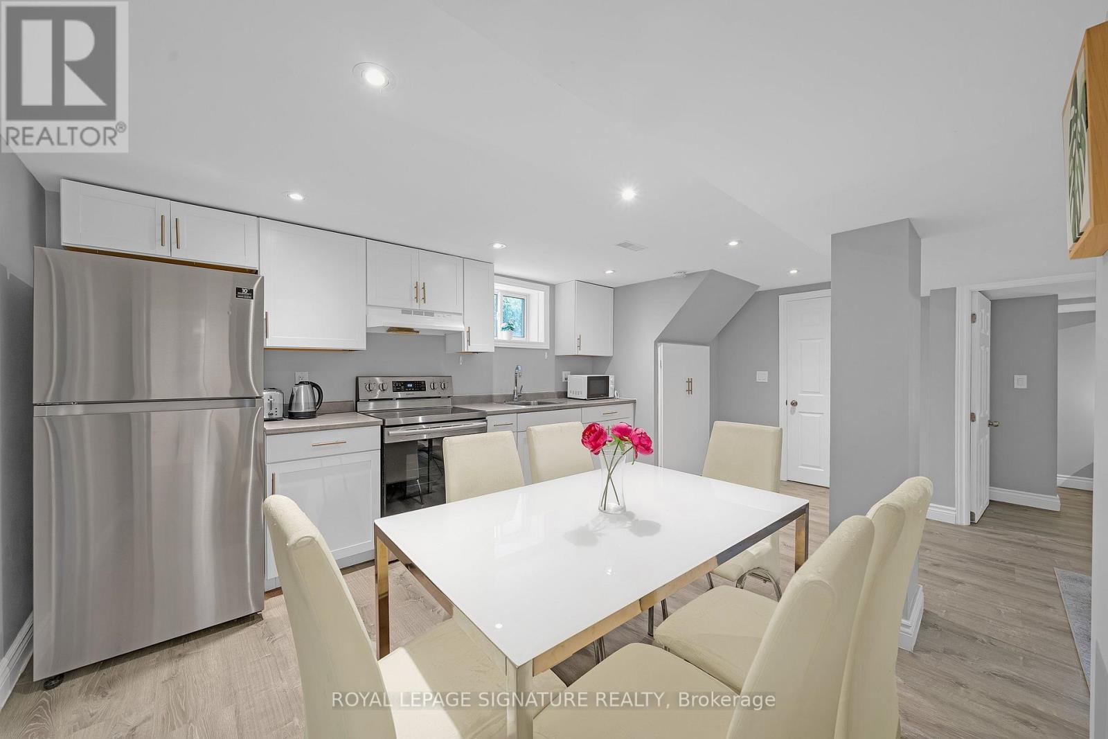 118 REXLEIGH DRIVE - Image 35