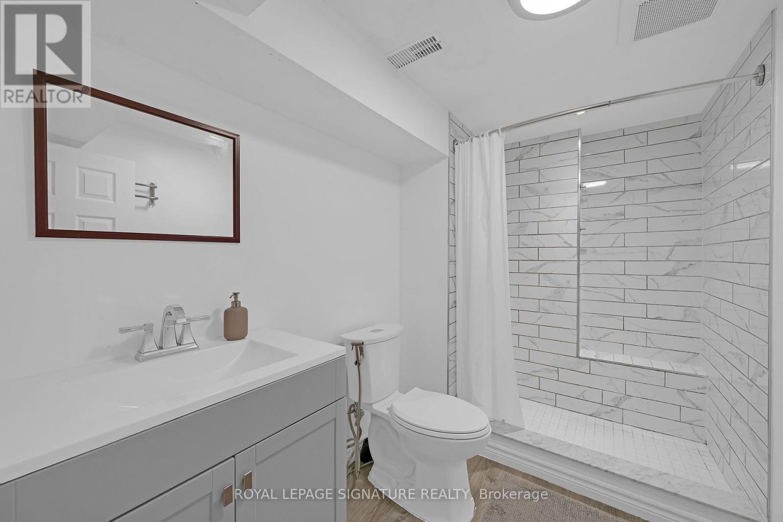 118 REXLEIGH DRIVE - Image 37
