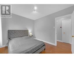118 Rexleigh Drive, Toronto, ON M4B2N3 Photo 21