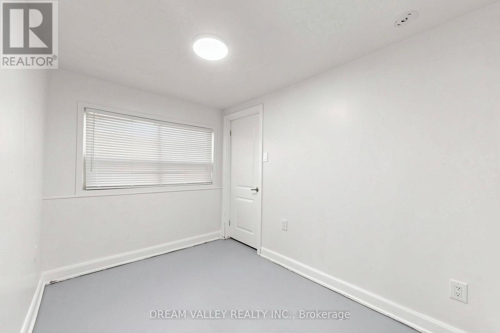 47 LAUREL AVENUE - 15