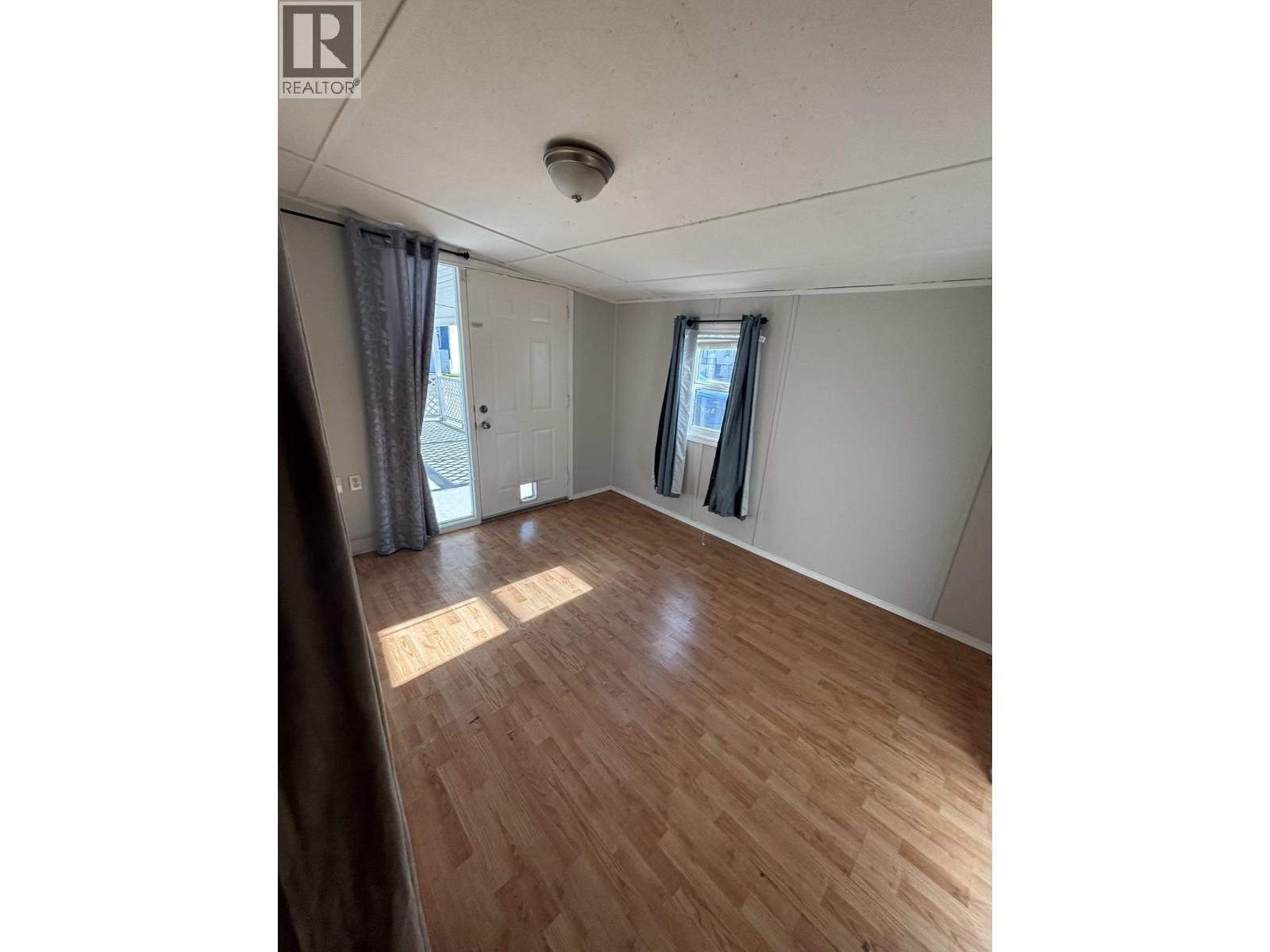 #17 562 ELM STREET - 17