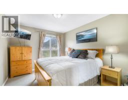 Living room - 4765 Forsters Landing Road Unit# 314, Radium Hot Springs, BC V0A1M0 Photo 11