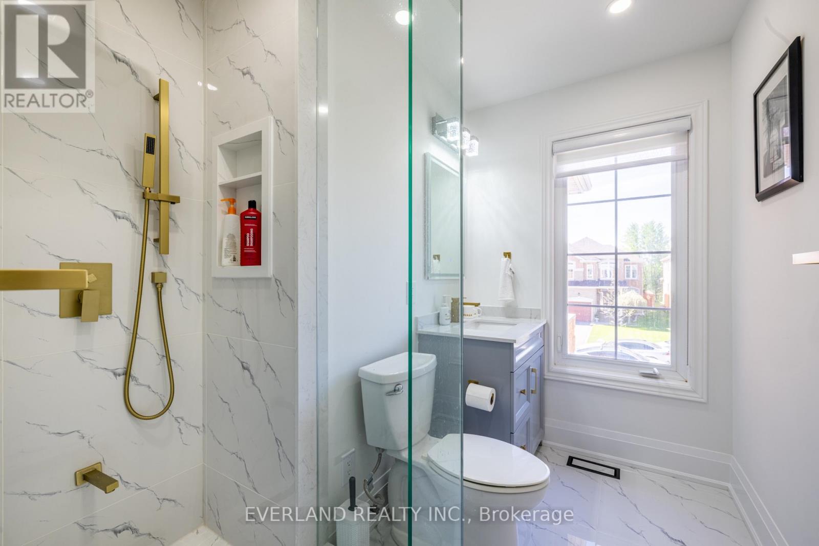 10 MEGARRY COURT - 23