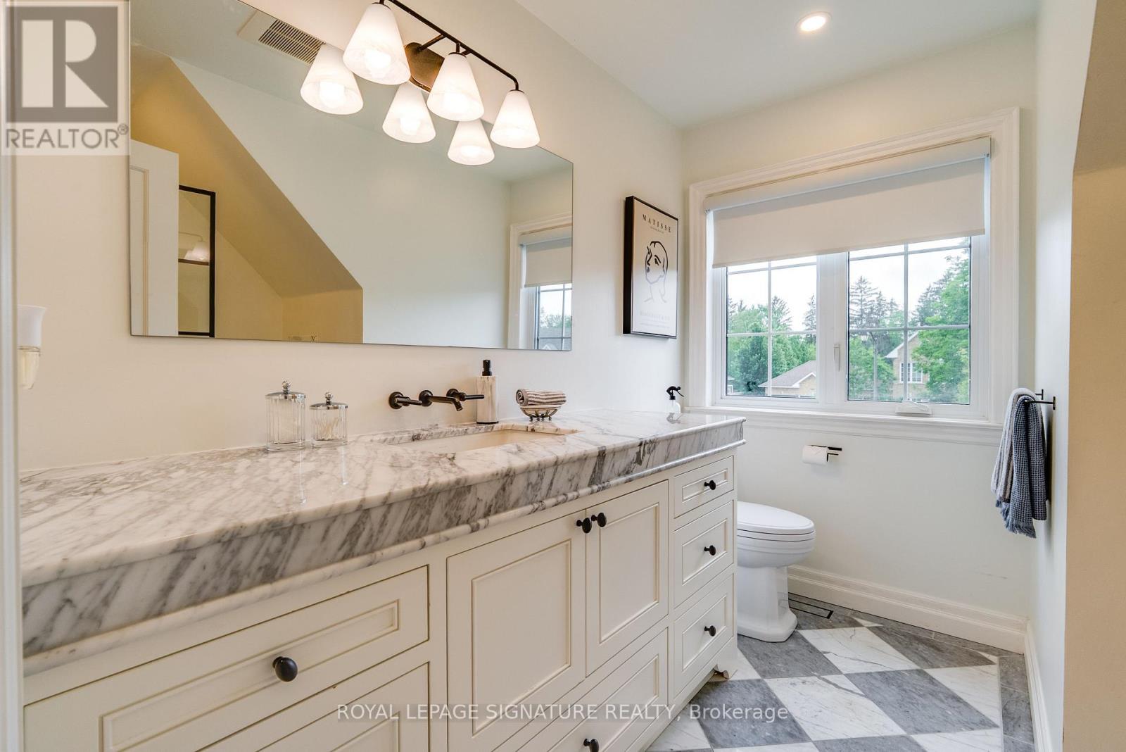 33 CAMPBELL DRIVE - Image 24