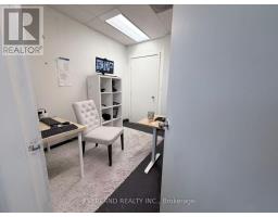 402 - 200 Town Centre Boulevard, Markham, ON L3R8G5 Photo 12
