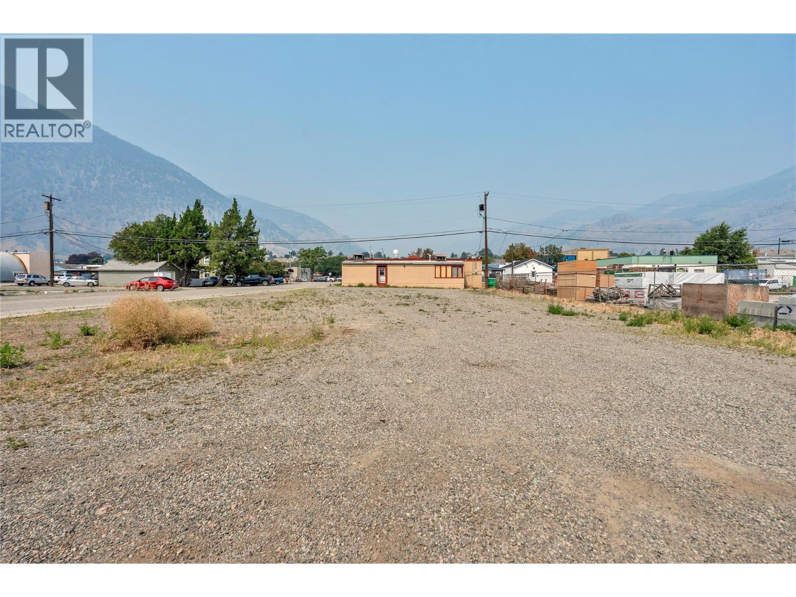 604 Veterans Avenue, Keremeos