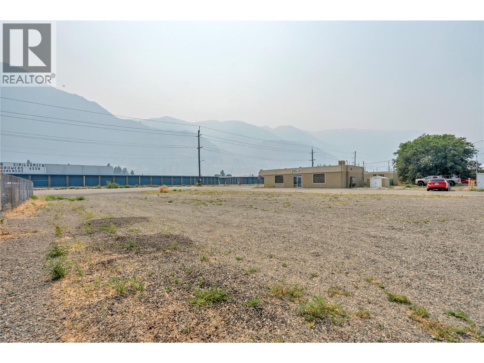604 Veterans Avenue, Keremeos