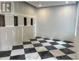 209 - 7 St Thomas Street, Toronto, ON M5S2B7 Photo 13