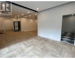 209 - 7 St Thomas Street, Toronto, ON M5S2B7 Photo 12