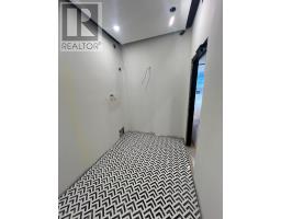 209 - 7 St Thomas Street, Toronto, ON M5S2B7 Photo 7
