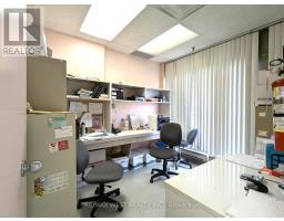 Unit 2 - 2468 Eglinton Avenue W, Toronto, ON M6M5E2 Photo 6