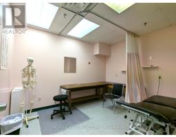 Unit 2 - 2468 Eglinton Avenue W, Toronto, ON M6M5E2 Photo 8