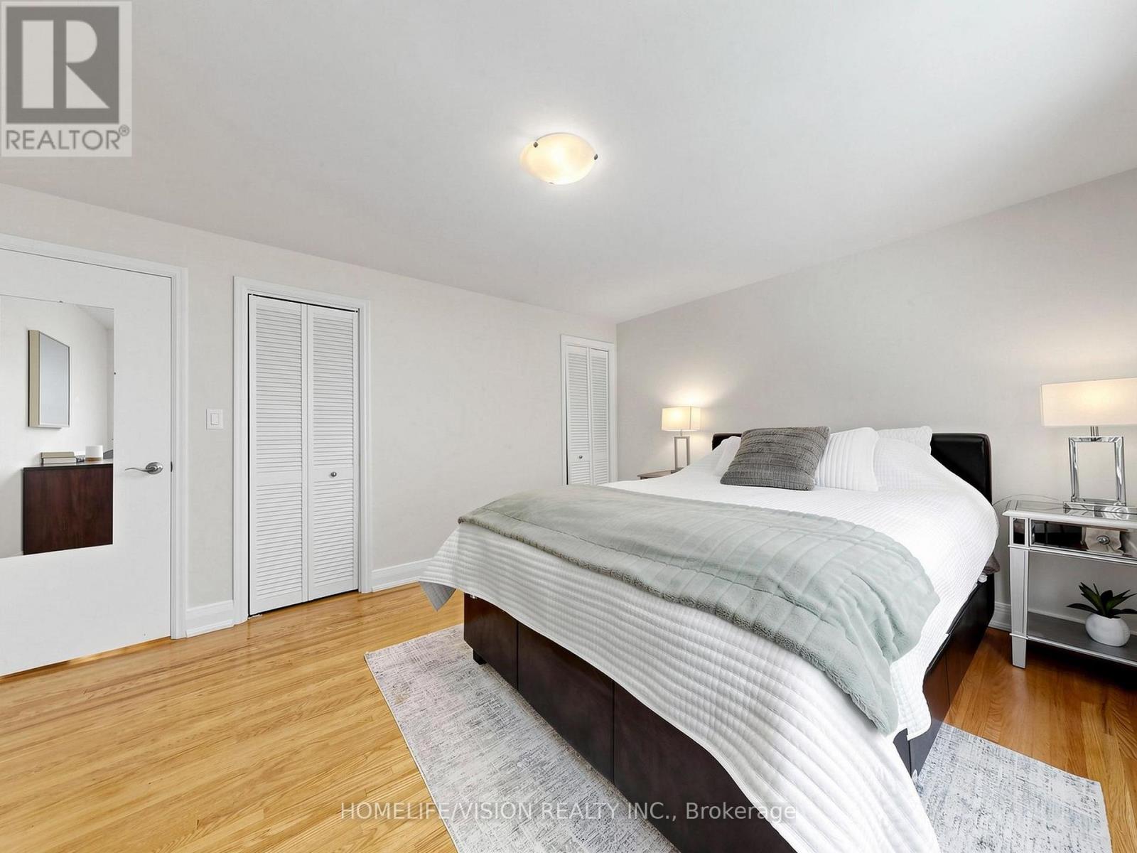 9 LYNDFIELD CRESCENT - 25