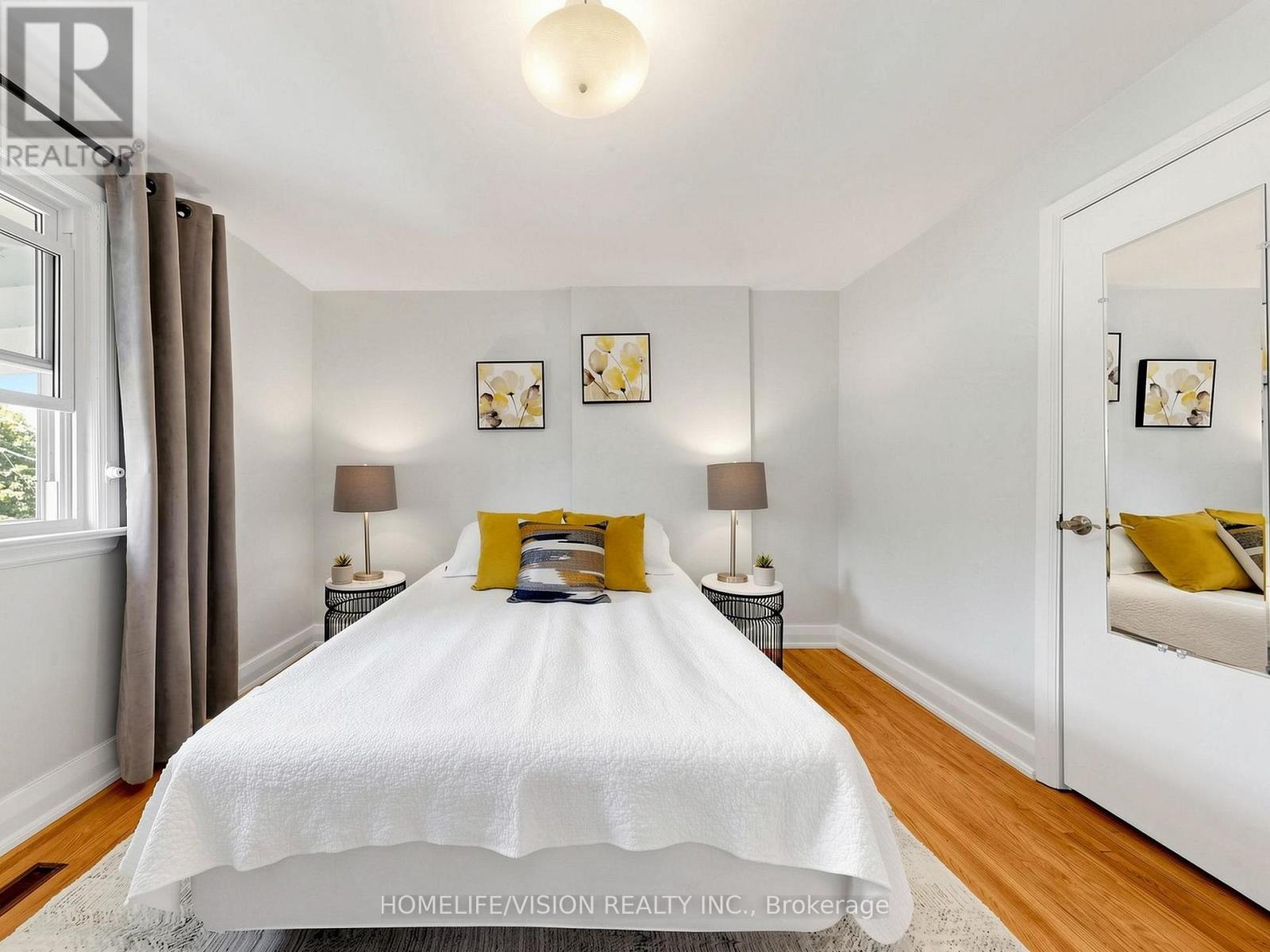 9 LYNDFIELD CRESCENT - 28