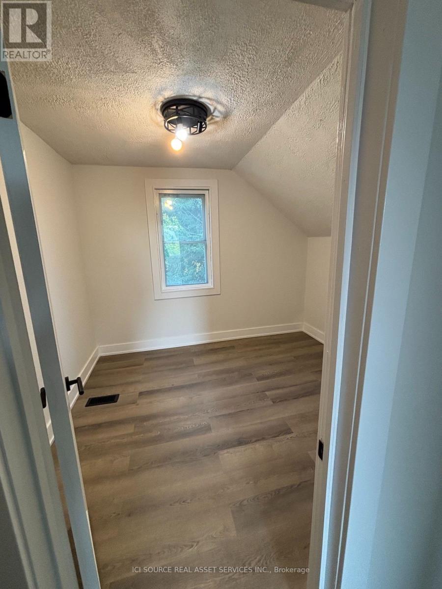 1900 BRUCE ROAD 15 - 12