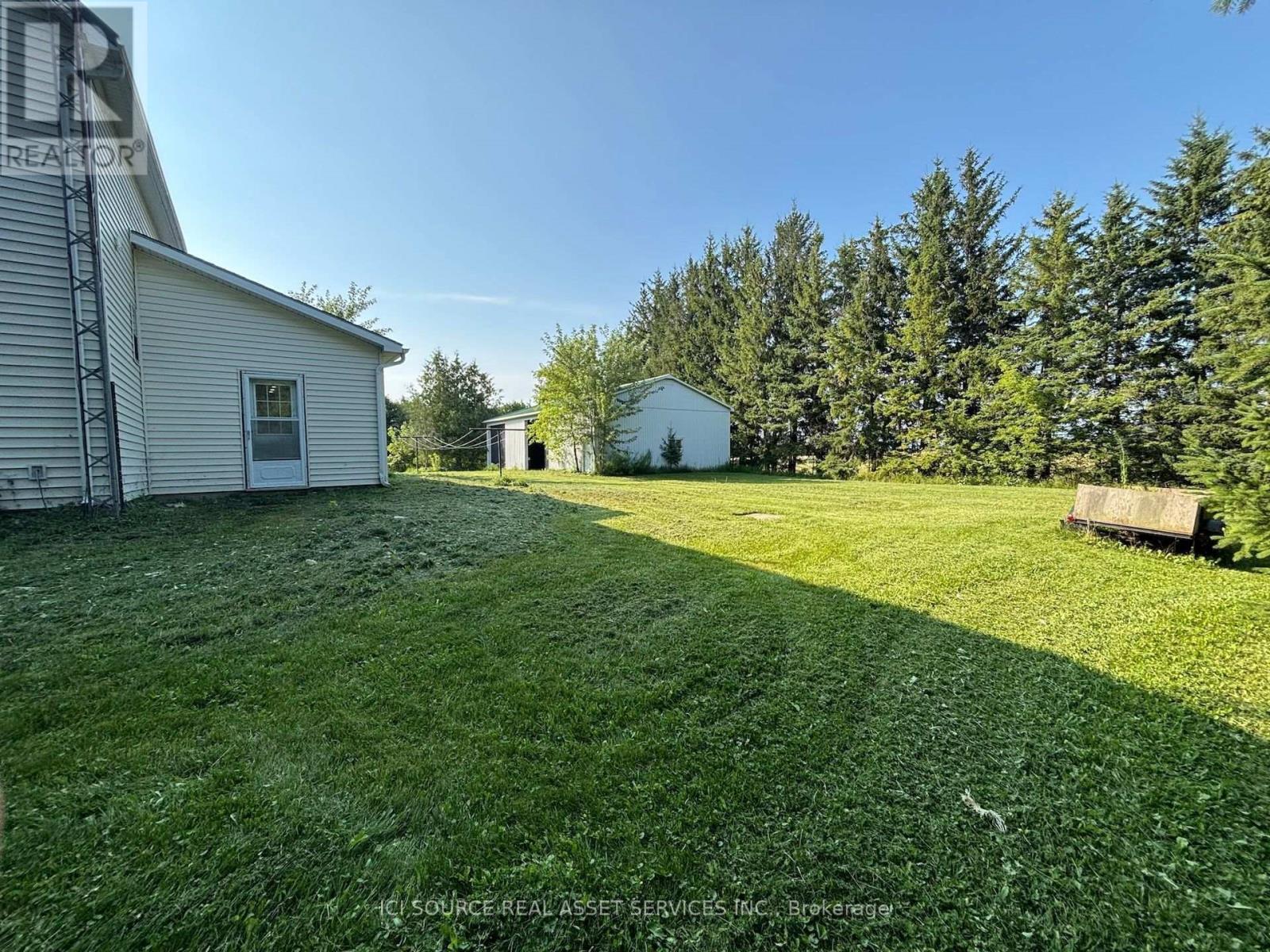 1900 BRUCE ROAD 15 - 31
