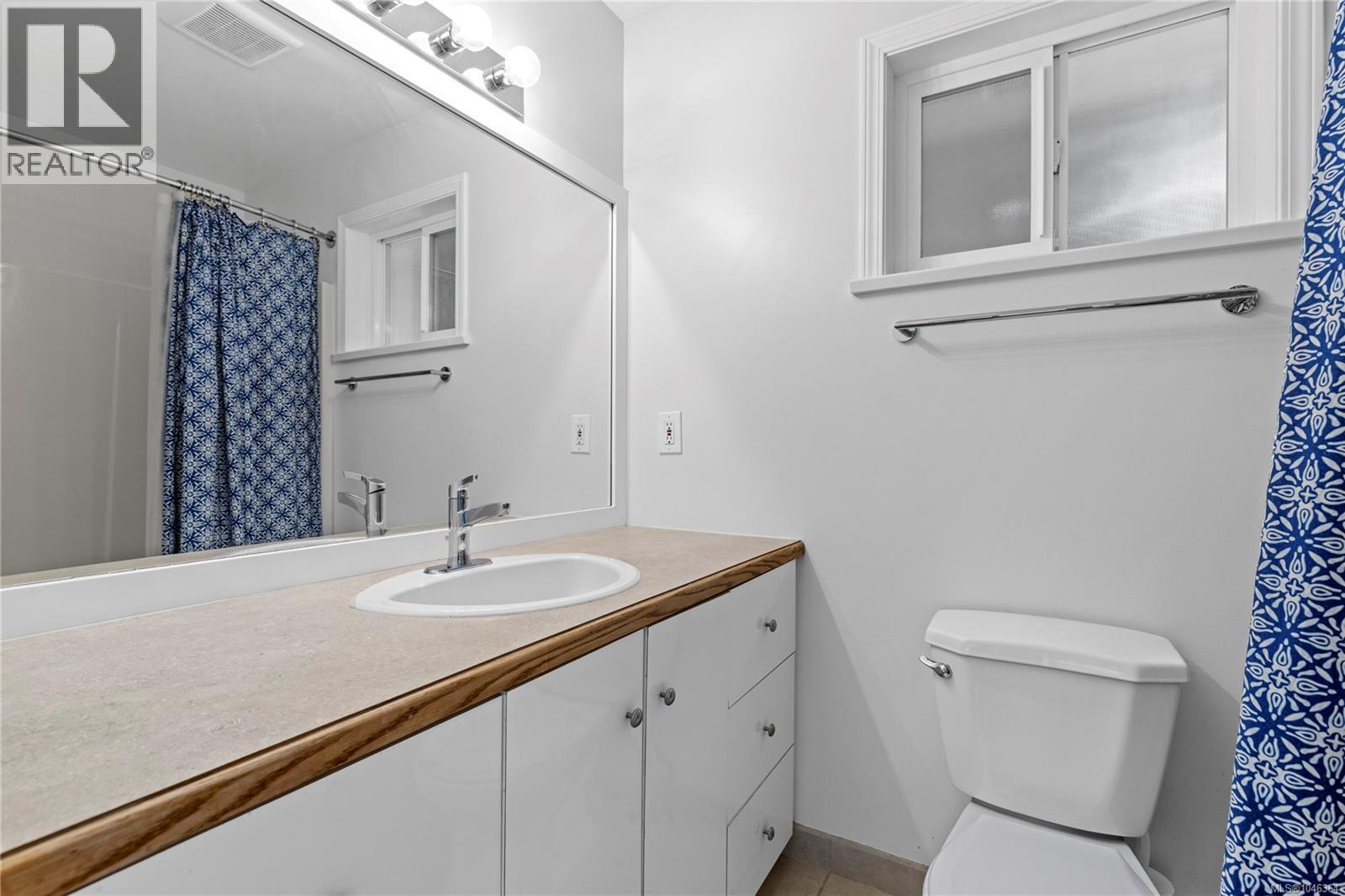 3104 Dolphin Dr - 10