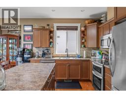Kitchen - 5161 Dunn Pl, Nanaimo, BC V9T6S9 Photo 16