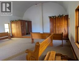 404 Hillside Avenue, Carbon, AB T0M0L0 Photo 11