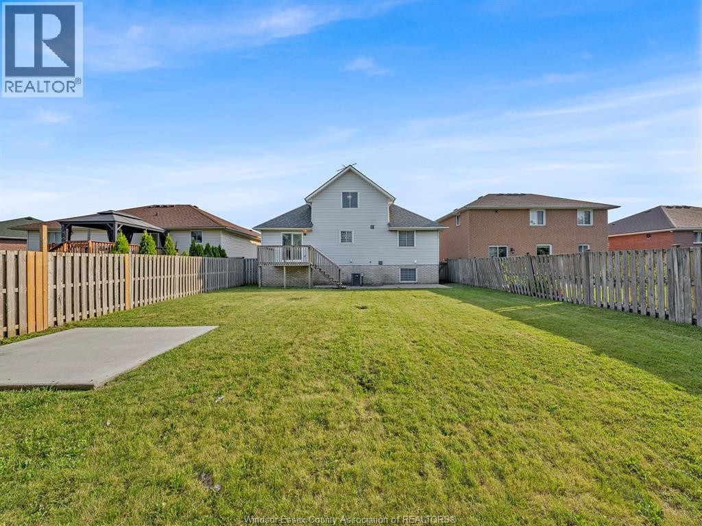 204 HAMPTON CRESCENT - 49