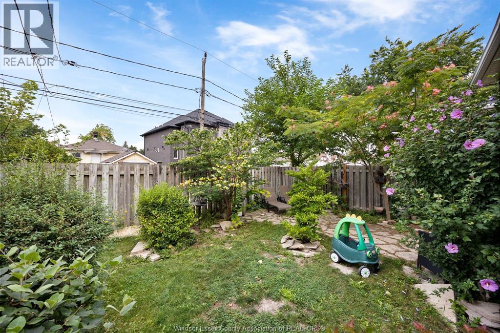 1545 LILLIAN AVENUE - Image 20